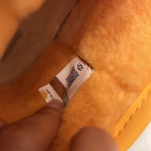 UGG Waterproof Boots size USA 5 23.5 centimeter - Picture 5 of 8